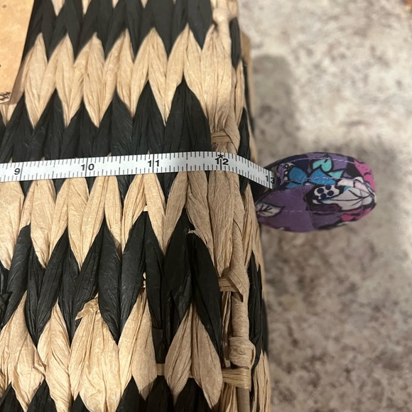 COPY - Storageworks Handmade magazine rack. Measurements in pics. - Picture 4 of 6